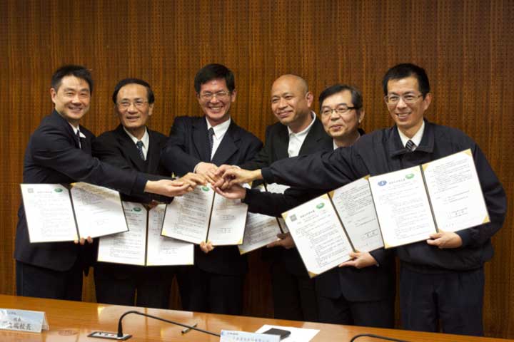 造就人才 共创双赢——正航软件与慈济技术学院正式签约